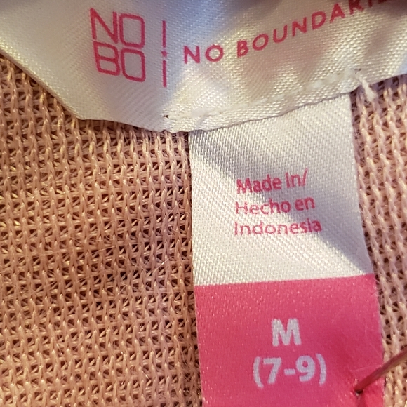 Super Cute Pink Fuzzy Sweater sz Medium - Picture 5 of 6